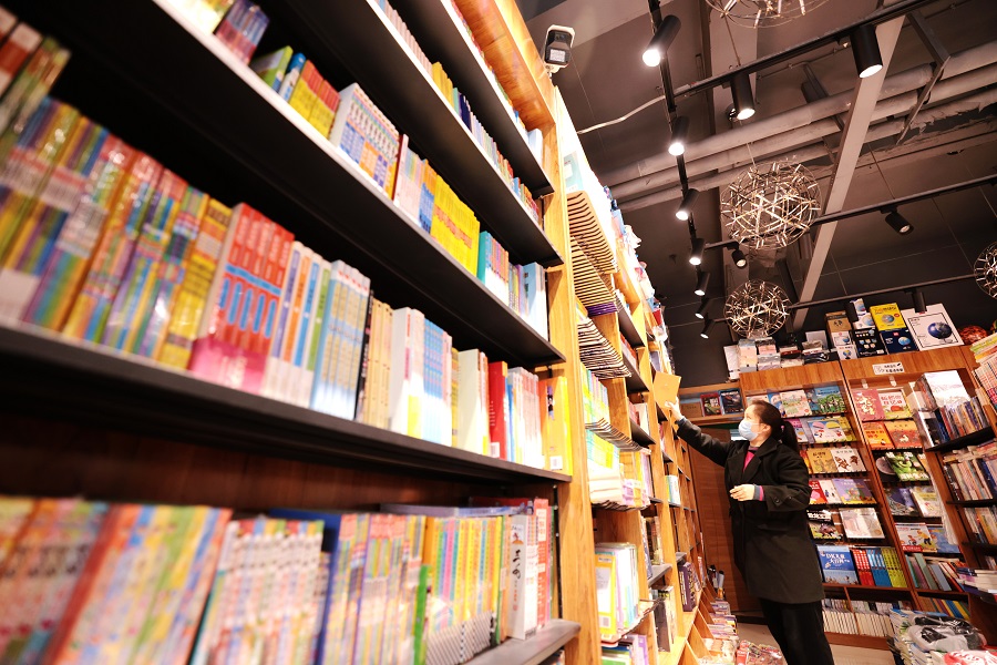 民營書店“遍地開花” 閱讀變得“觸手可(2604235)-20220421101137.jpg